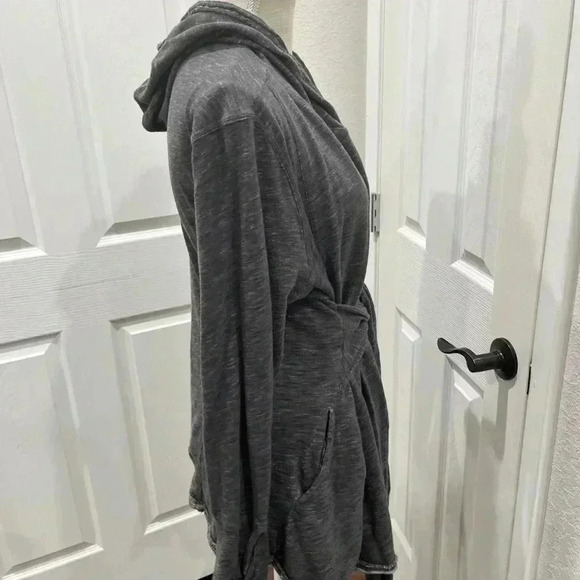 Active brand plus size belted,hooded, jacket w reverse hem - Picture 6 of 10